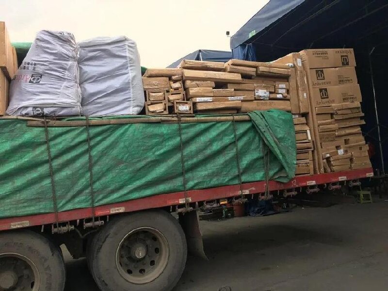 蘇州發(fā)武川物流公司