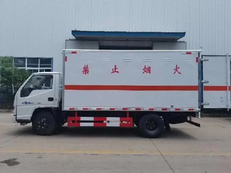 蘇州到大連危險(xiǎn)品運(yùn)輸