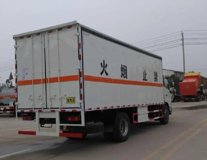 蘇州到平?jīng)鑫ｋU(xiǎn)品運(yùn)輸