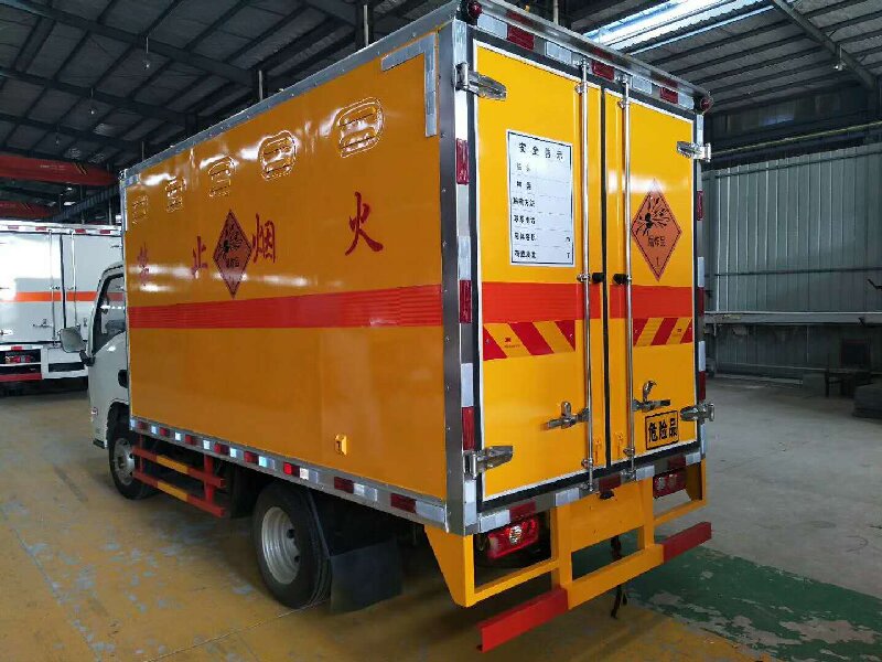 蘇州到吳忠危險(xiǎn)品運(yùn)輸